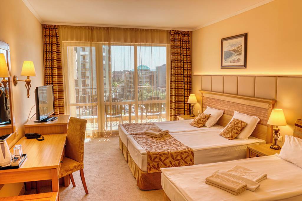 BOJ_84430_DIT_Majestic_Beach_Resort_1122_09.jpg