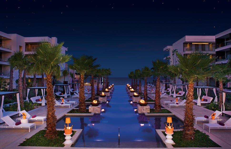 Breathless-Riviera-Cancun-Resort-Spa-15.jpg