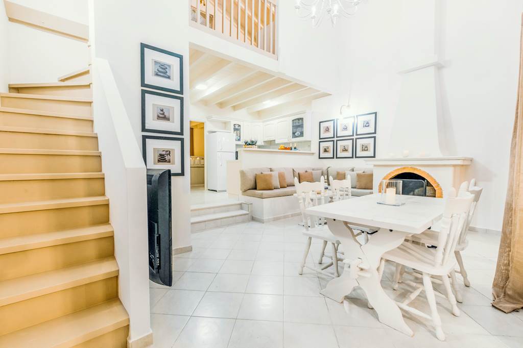 RHO_84007_Ammos_Beach_House_0822_03.jpg