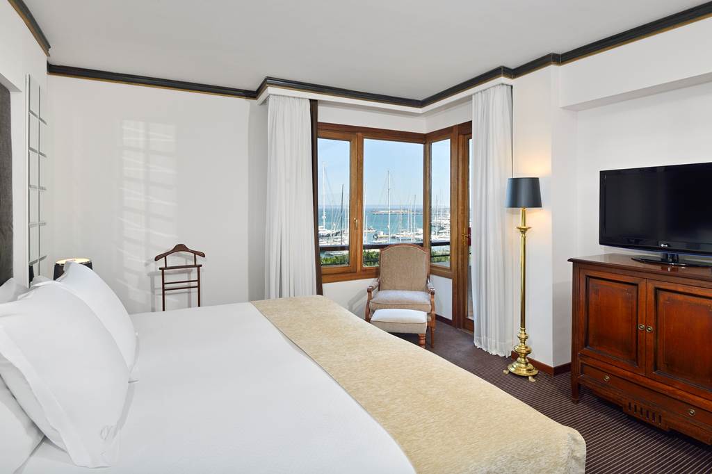 PMI_69258_gran_melia_victoria_1217_09.jpg