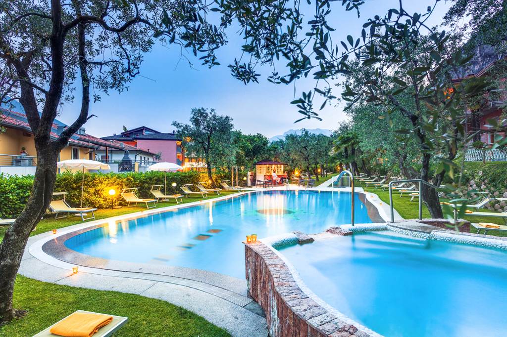 VRN_72892_HTL_continental_nago_1117_01.jpg