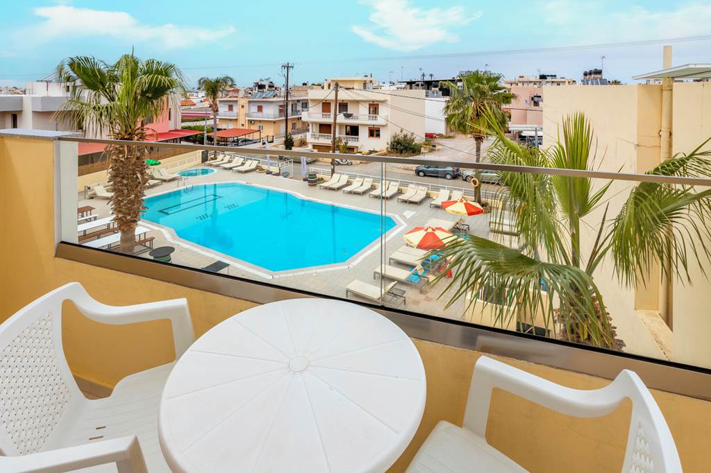 HER_79302_Village_Oasis_0523_03.jpg