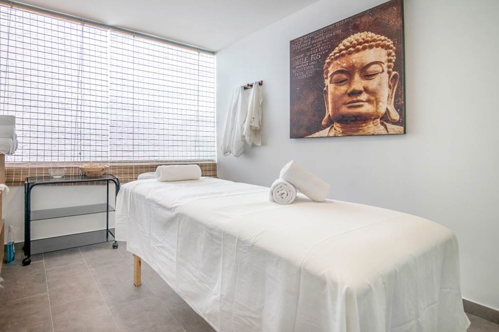 IBZ_71604_Casa_Luis_Apartments_0719_02.jpg