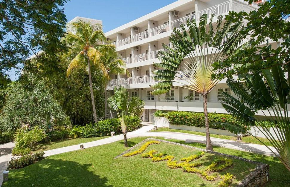 Sandals-Ochi-Beach-Resort-16.jpg