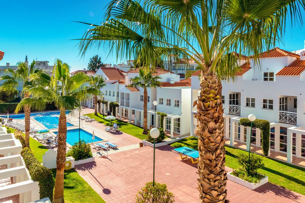 FAO_83167_Ouratlantico_Apartments_0821_05.jpg