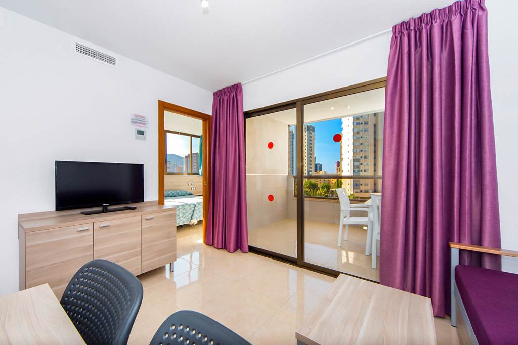 ALC_69353_Paraiso_10_Apartments_1220_01.jpg