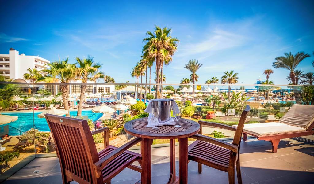 LCA_68925_Adams_Beach_Hotel_1124_13.jpg