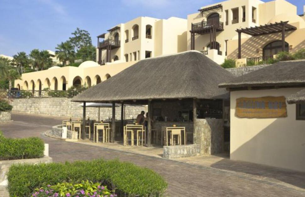 The-Cove-Rotana-Resort-9.jpg