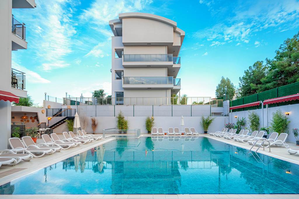 AYT_83886_A_Hotel_Side_0325_02.jpg
