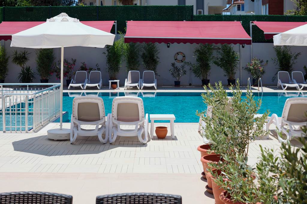 AYT_83886_A_Hotel_Side_0325_04.jpg
