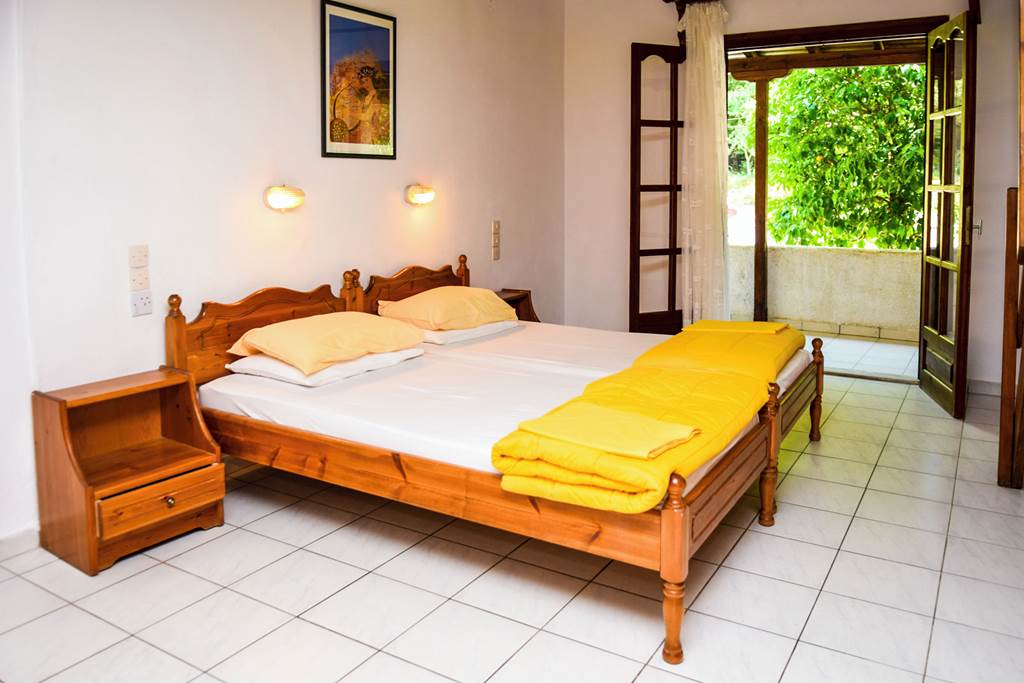 JSI_84365_Villa_Amalia_Apartments_0624_01.jpg