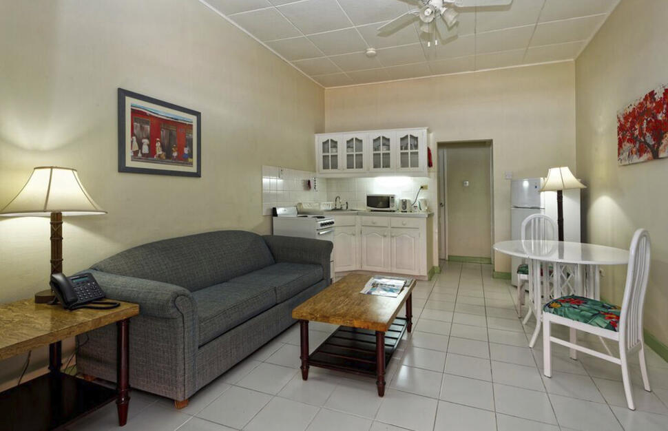 Worthing-Court-Apartment-Hotel-6.jpg