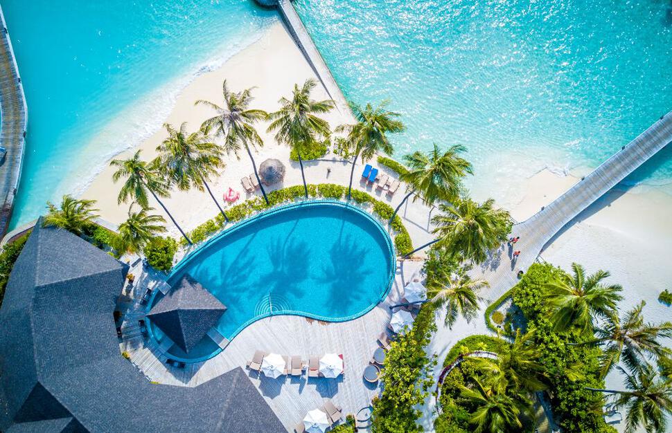 Centara-Grand-Island-Resort-Spa-Maldives-16.jpg