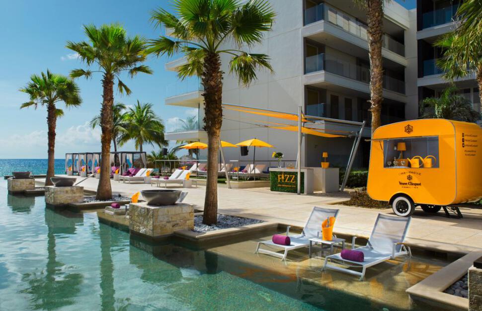 Breathless-Riviera-Cancun-Resort-Spa-9.jpg