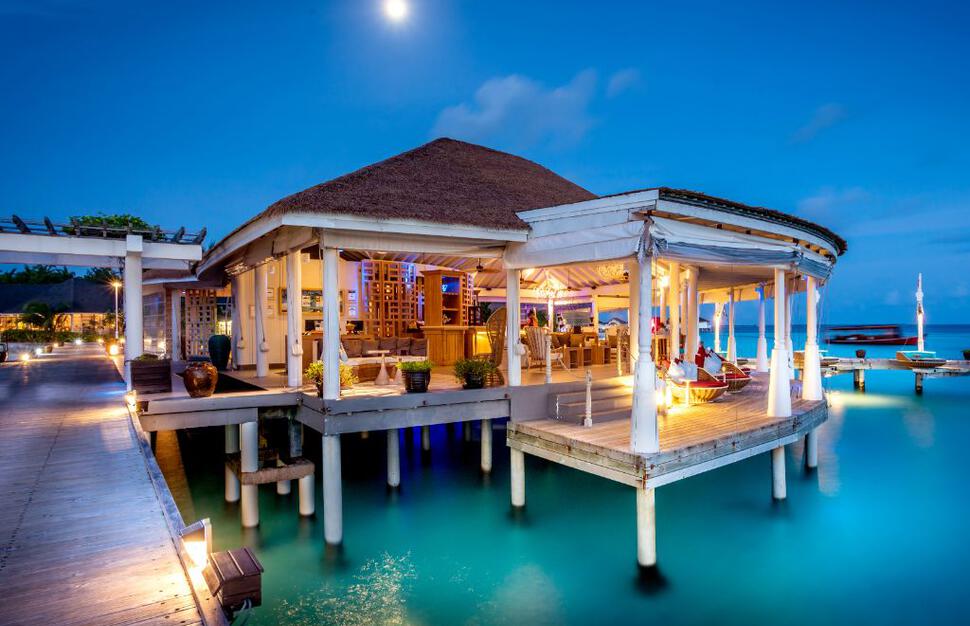 Centara-Grand-Island-Resort-Spa-Maldives-14.jpg