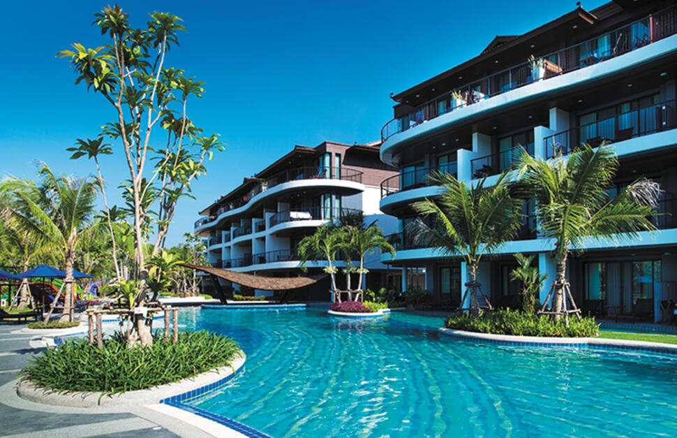 Holiday-Ao-Nang-Beach-Resort-Krabi-14.jpg