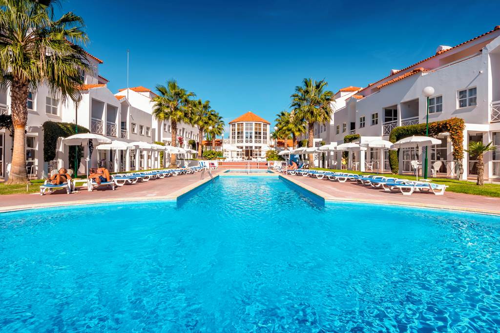 FAO_83167_Ouratlantico_Apartments_0821_06.jpg