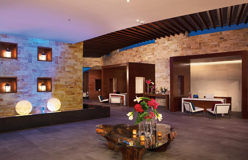 Breathless-Riviera-Cancun-Resort-Spa-18.jpg