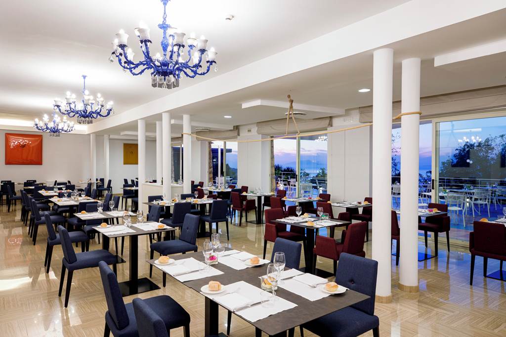 NAP_74209_Art_Hotel_Gran_Paradiso_1219_06.jpg