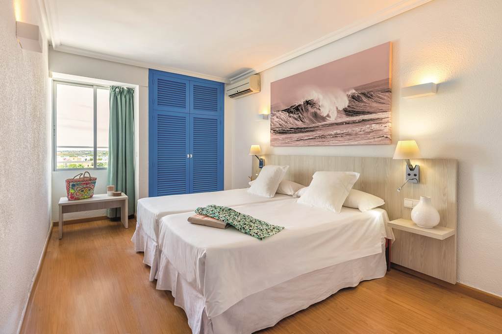 IBZ_167_Apartamentos_Playasol_My_Tivoli_1118_07.jpg