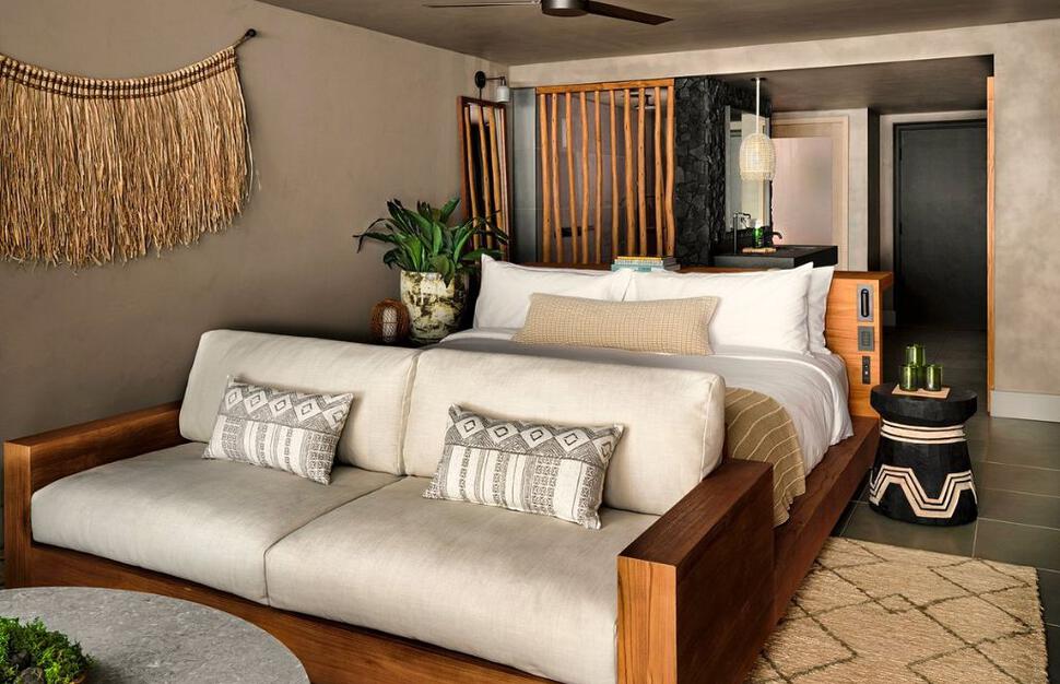 1-Hotel-Hanalei-Bay-10.jpg
