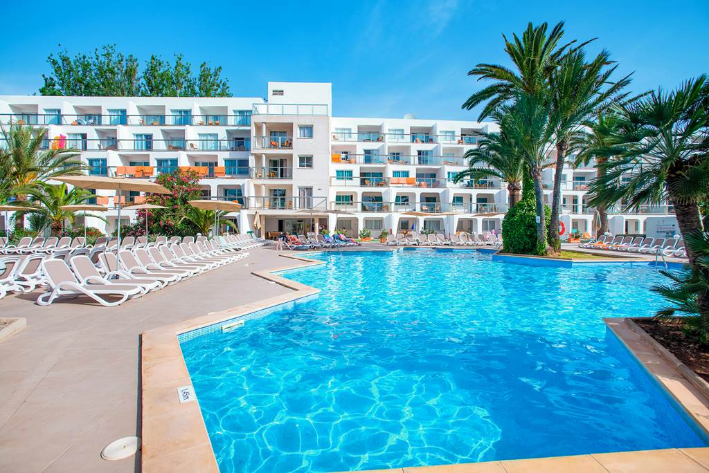 PMI_82781_Aparthotel_Ses_Fotges_0822_06.jpg