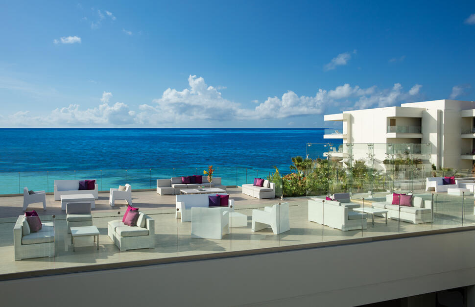 Breathless-Riviera-Cancun-Resort-Spa-5.jpg