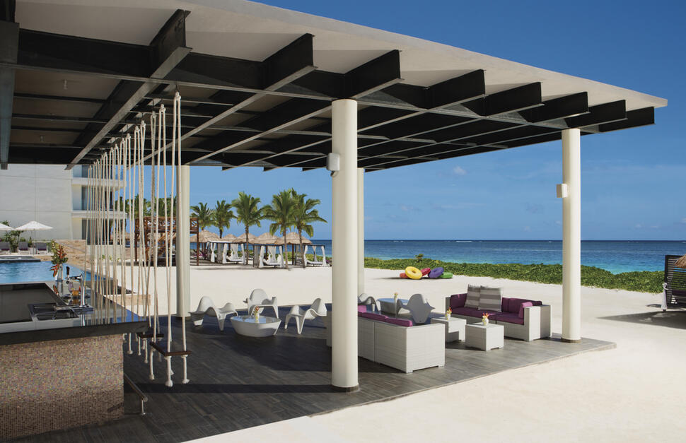 Breathless-Riviera-Cancun-Resort-Spa-22.jpg