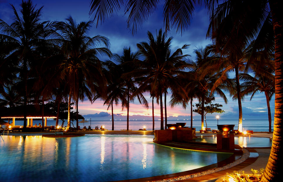 Katathani-Phuket-Beach-Resort-11.jpg