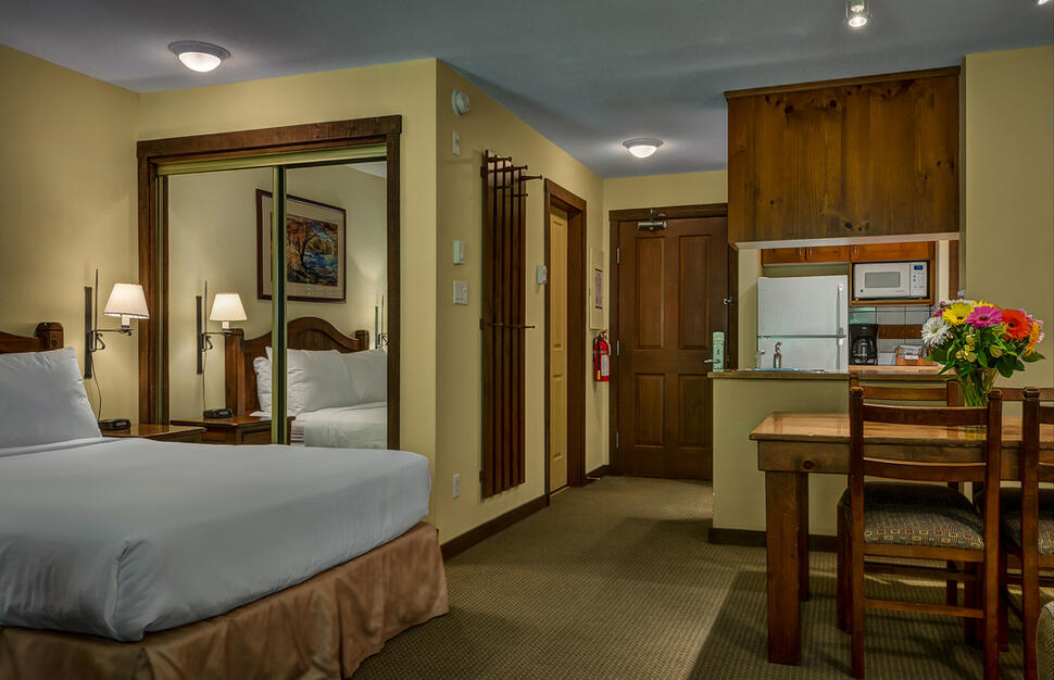Blackcomb-Springs-Suites-by-Clique-14.jpg