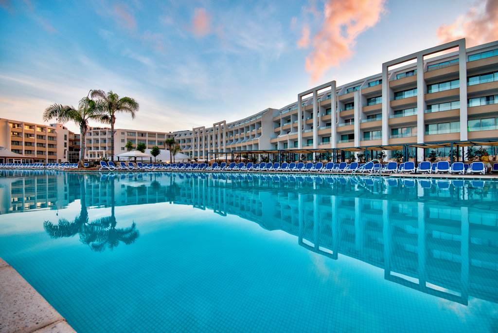 MLA_72190_db_Seabank_Resort_&_Spa_0622_14.jpg