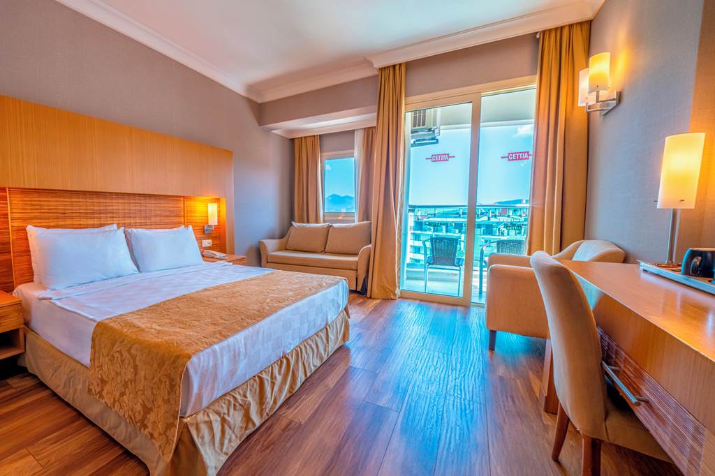 DLM_84488_Grand_Cettia_Hotel_1123_02.jpg