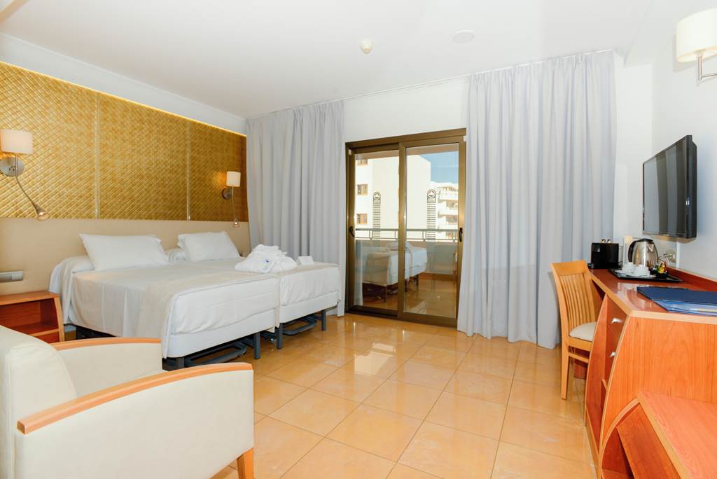 IBZ_382_Invisa_Hotel_La_Cala_1123_13.jpg