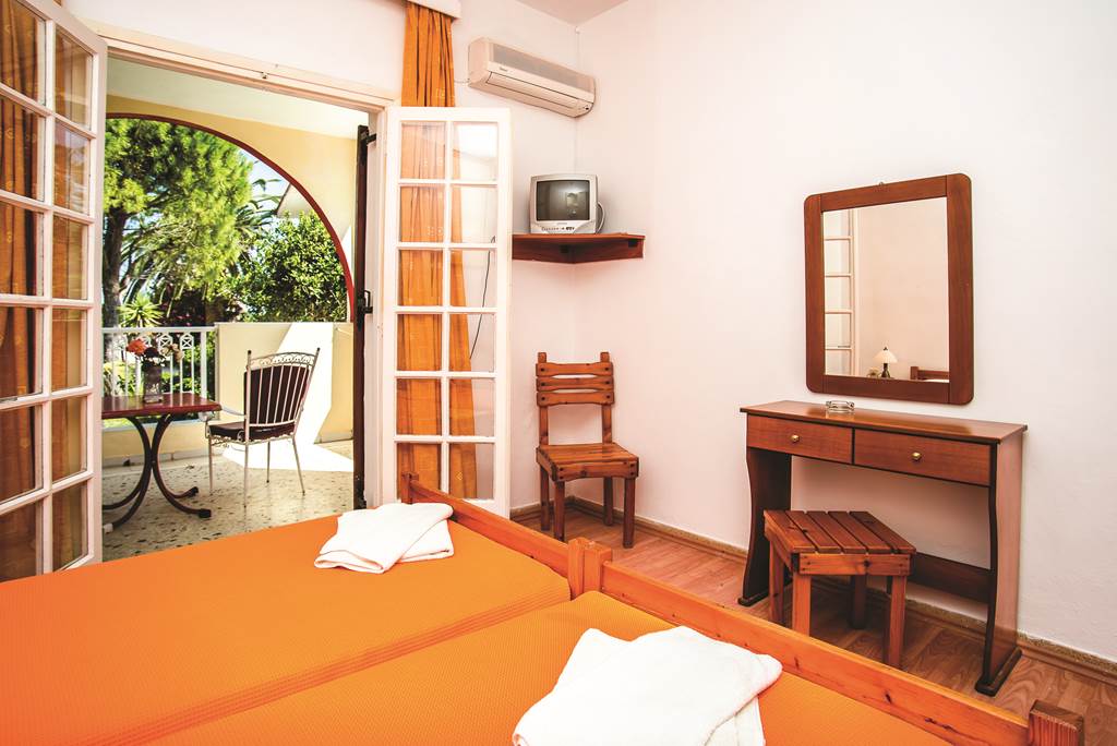 ZTH_73555_Oscar_Villas_Studios_1015_07.jpg