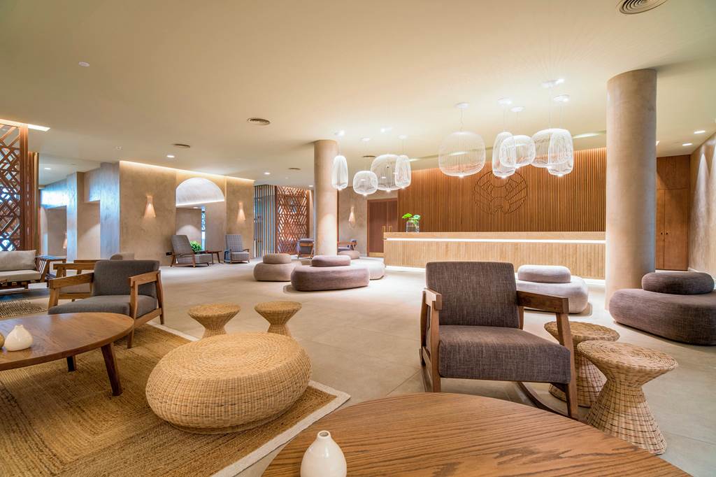 HER_83203_Akasha_Beach_Resort_&_Spa_0921_24.jpg
