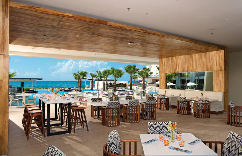 Breathless-Riviera-Cancun-Resort-Spa-7.jpg