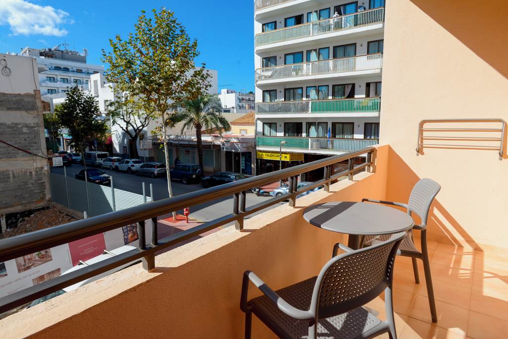 IBZ_382_Invisa_Hotel_La_Cala_1123_06.jpg