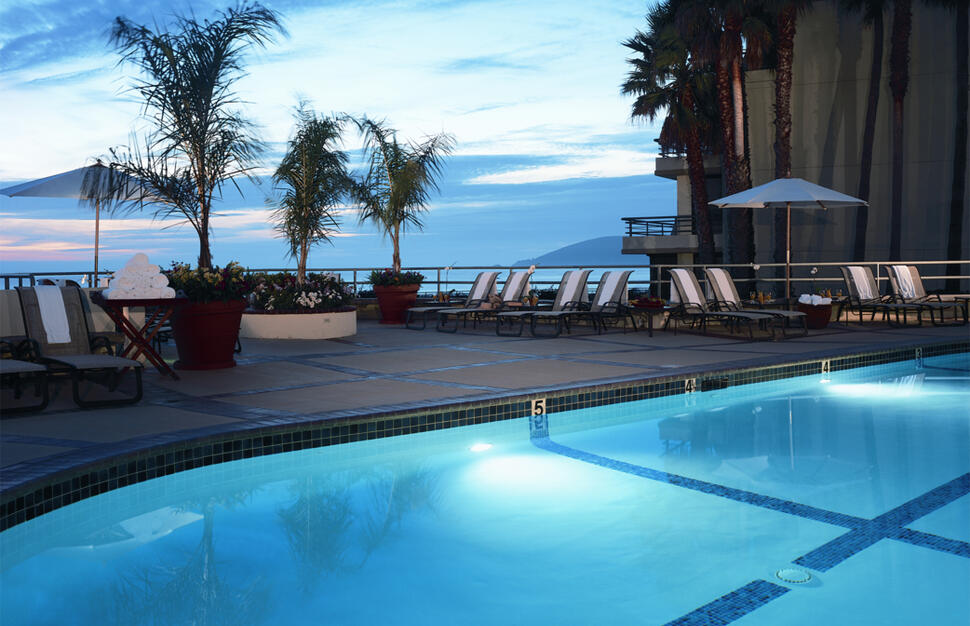 The-Cliffs-Hotel-and-Spa-6.jpg