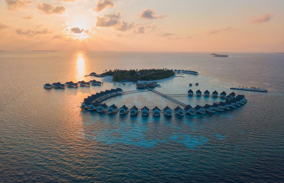Centara-Grand-Island-Resort-Spa-Maldives-1.jpg