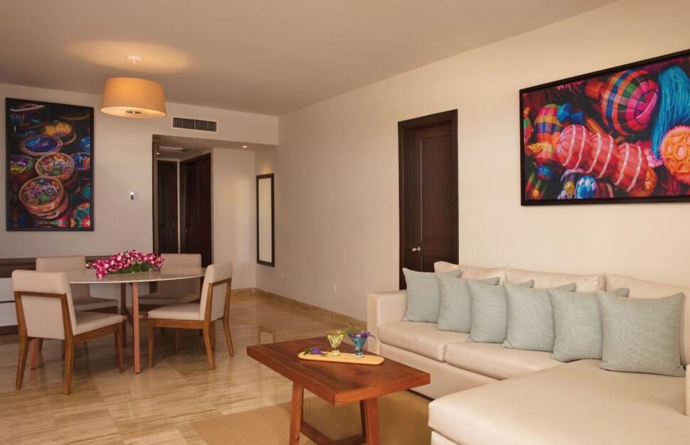 Dreams-Sapphire-Resort-Spa-19.jpg