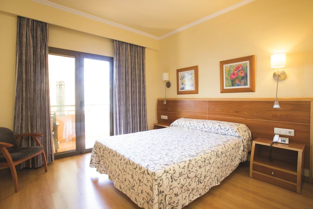 IBZ_382_Invisa_HTL_La_Cala_1214_06.jpg