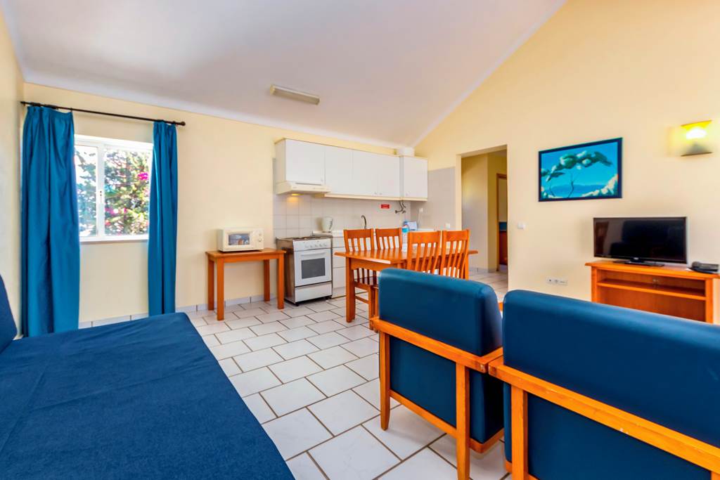 FAO_83167_Ouratlantico_Apartments_0821_18.jpg