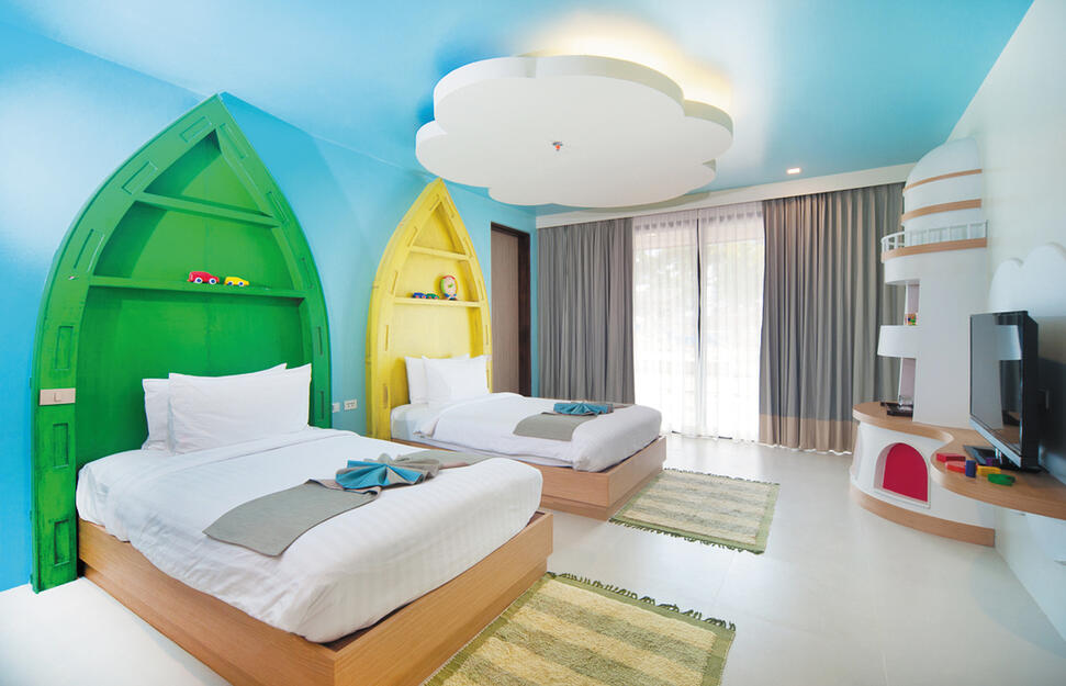 Holiday-Ao-Nang-Beach-Resort-Krabi-7.jpg