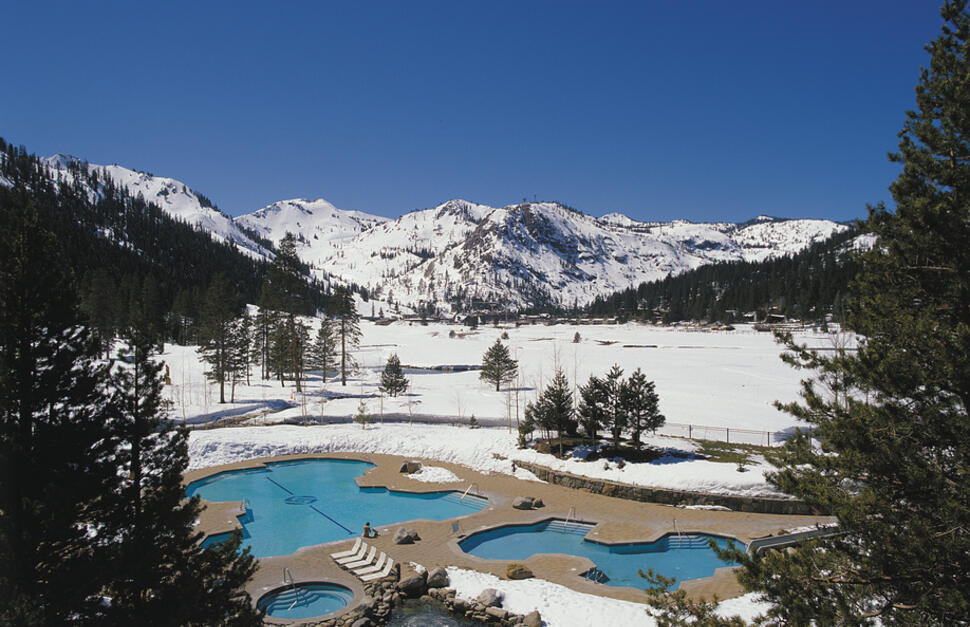 Everline-Resort-Spa-2.jpg