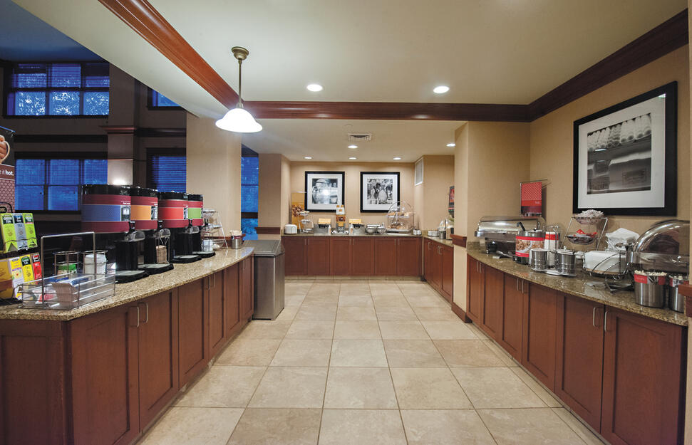Hampton-Inn-Suites-North-Conway-4.jpg