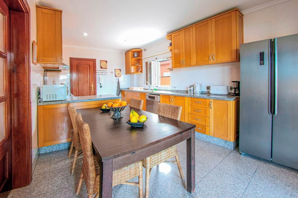 TFS_86039_Villa_Royal_Sunset_0923_09.jpg
