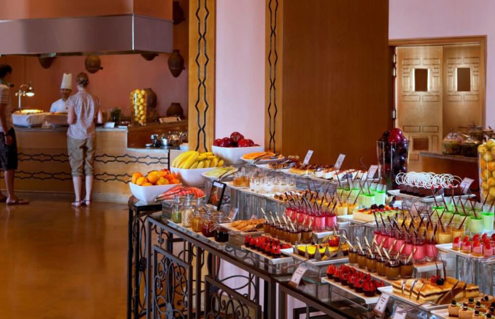 The-Cove-Rotana-Resort-17.jpg