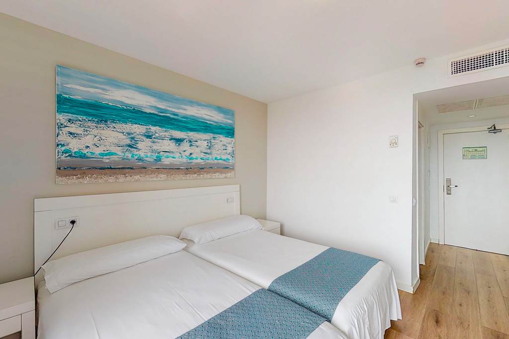 PMI_626_Hotel_Eurocalas_0524_03.jpg