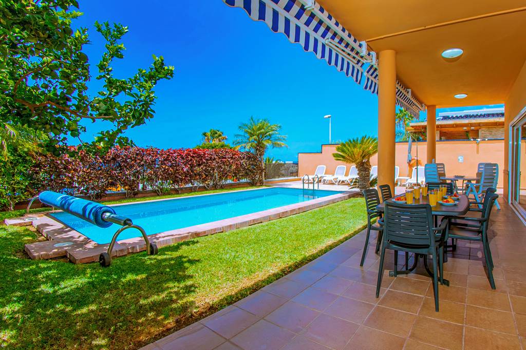 TFS_86039_Villa_Royal_Sunset_0923_04.jpg