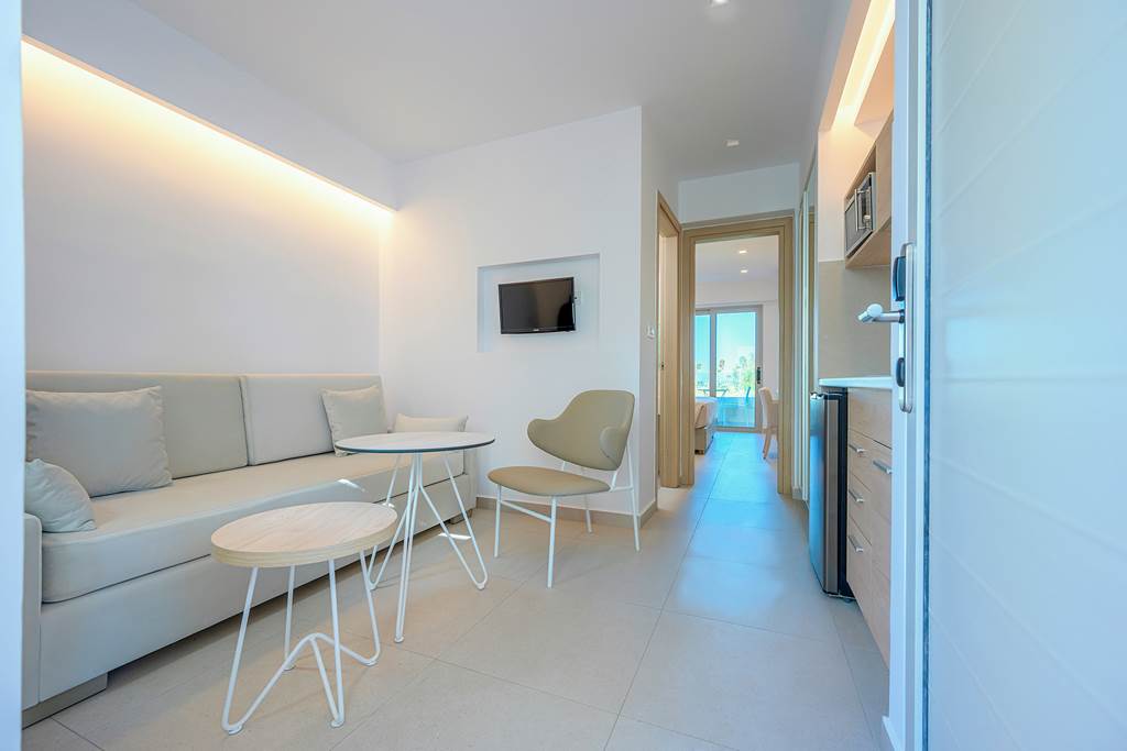 KGS_83254_Mythos_Suites_Hotel_0423_17.jpg
